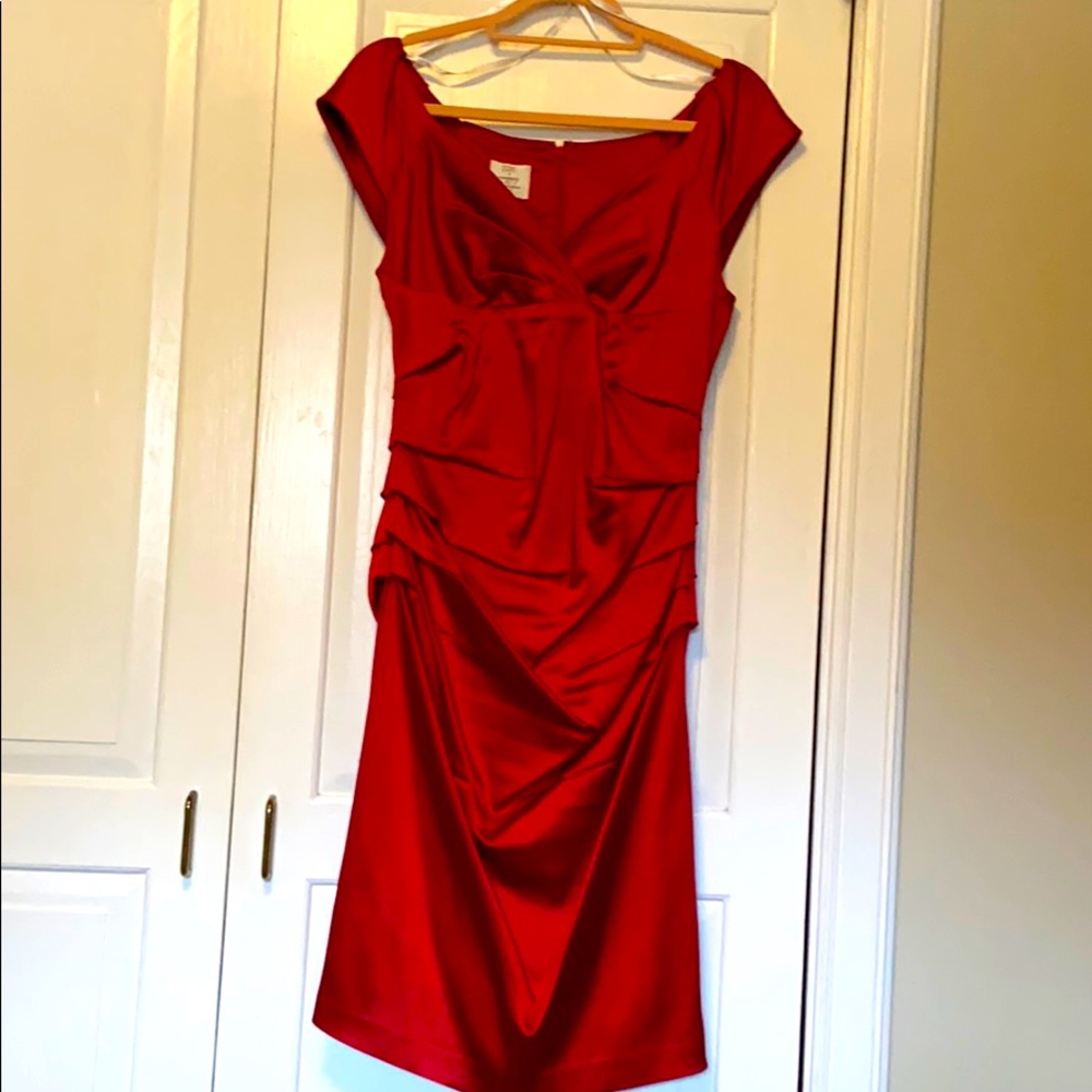 Gorgeous red satin cocktail dress size 6
